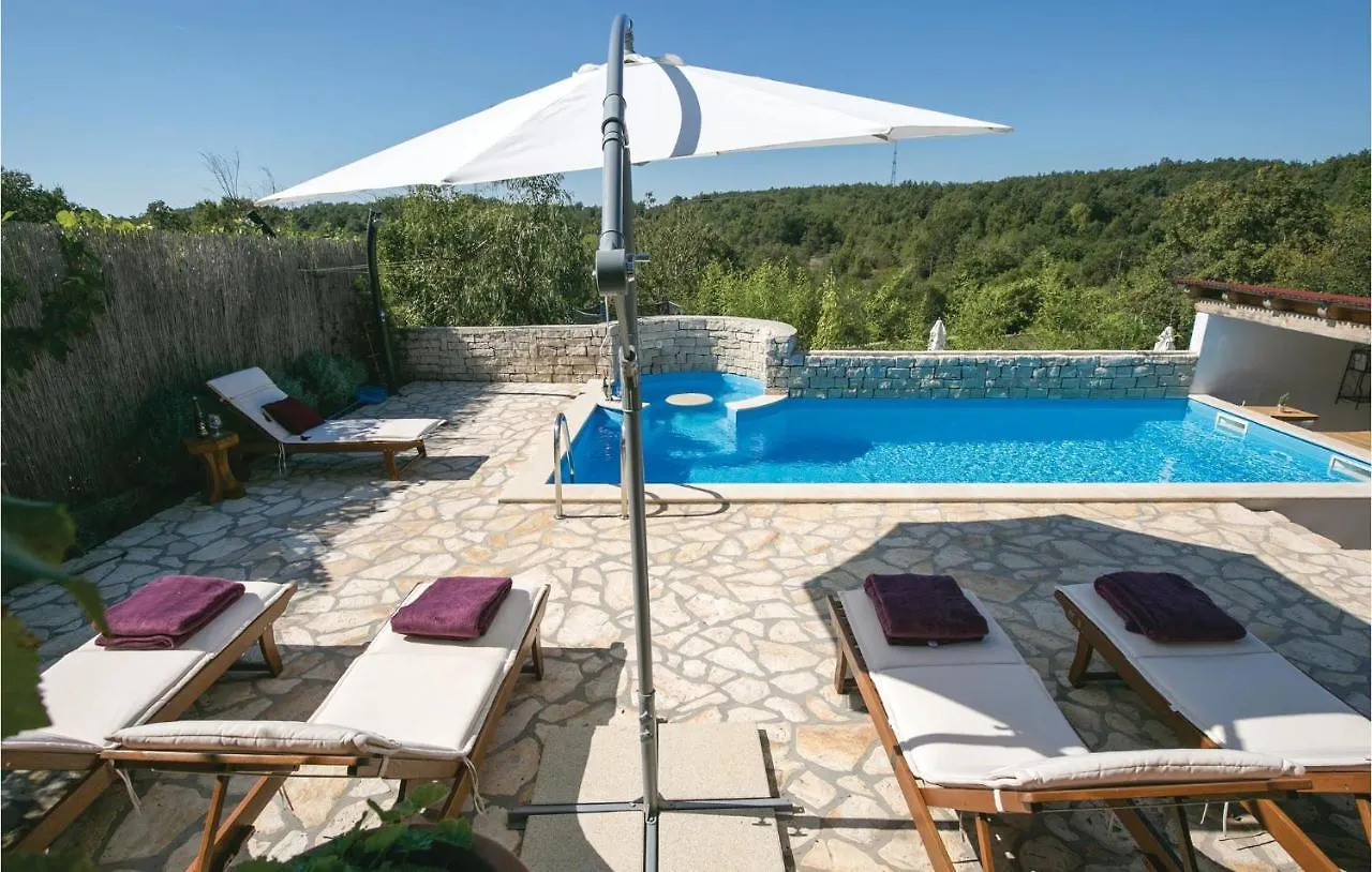 3 Bedroom Stunning Home In Snasici Mali Turini Croatia