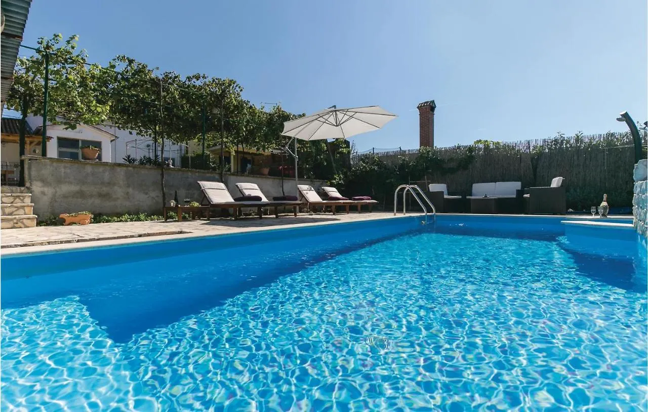 Holiday home 3 Bedroom Stunning Home In Snasici Mali Turini Croatia